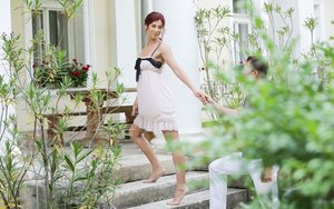 18 year old cutie Riley Reid taking cumshot on face from long penis